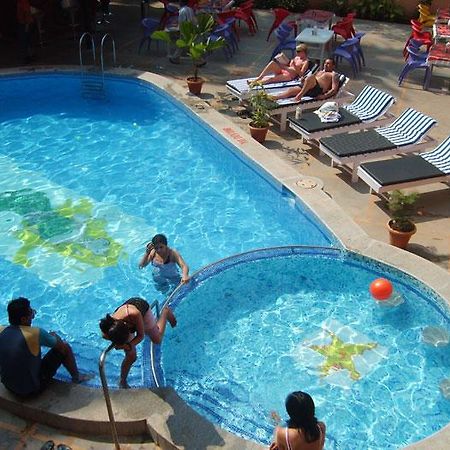 Oyo 7216 Kris Resort Goa Exterior photo